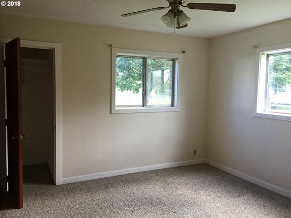310 SE Pine St, Roseburg, OR 97470